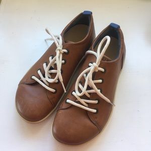 NWOT Birkenstock sneakers size 7/37